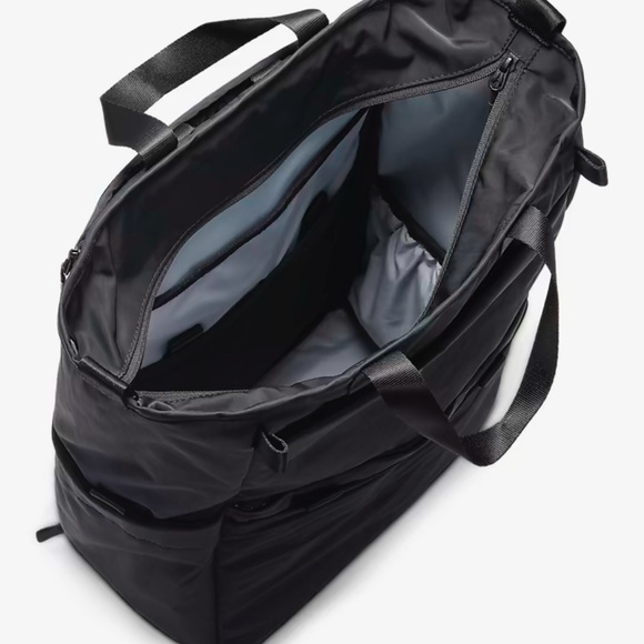 Nike Convertible diapers bag - Picture 4 of 12